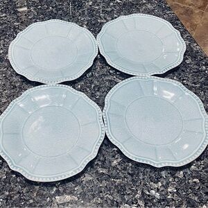 Pier 1 Pale Blue Scalloped Melamine Dinner Plates 10.5” - Set of 4